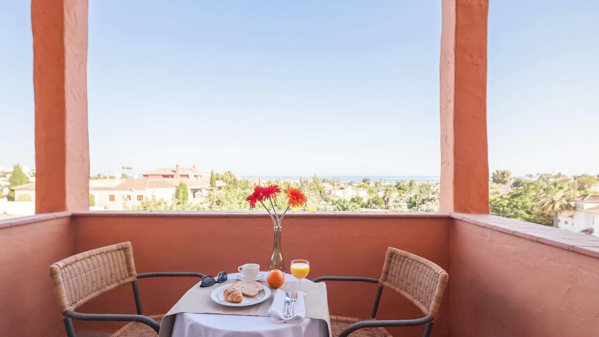 **** Aparthotel Pierre & Vacances Estepona Spain